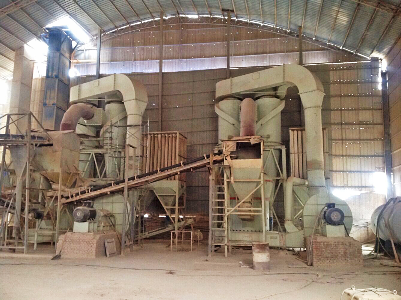 Raymond roller mill